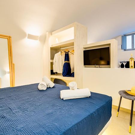 Tiara Suites Santorini サントリーニ エクステリア 写真