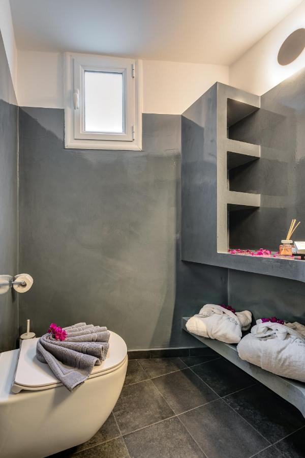 Tiara Suites Santorini サントリーニ エクステリア 写真