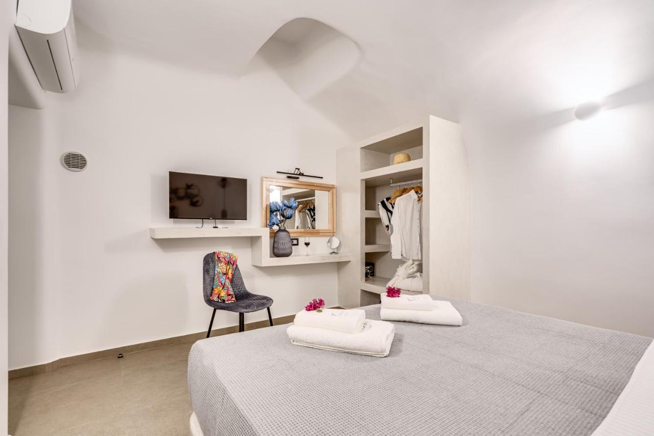Tiara Suites Santorini サントリーニ エクステリア 写真