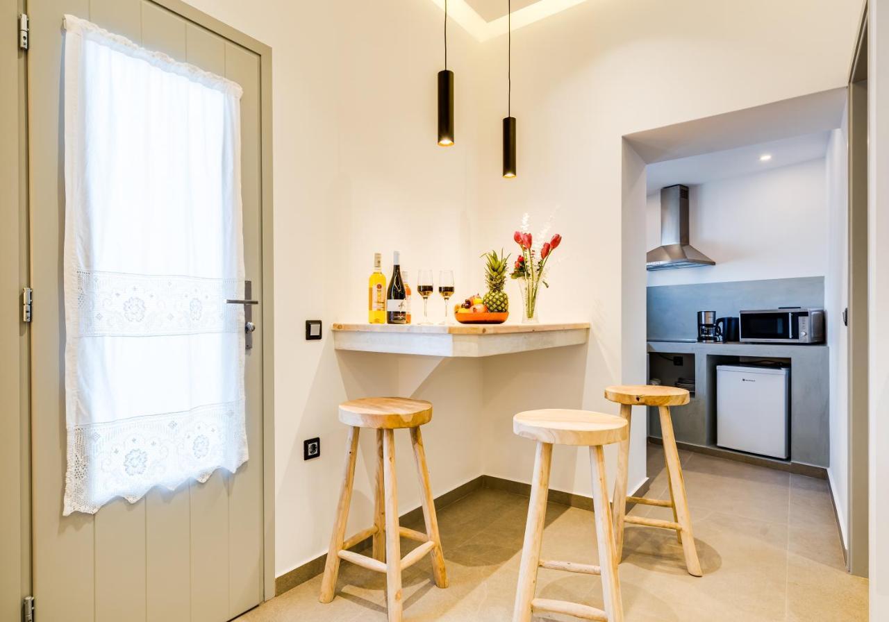 Tiara Suites Santorini サントリーニ エクステリア 写真