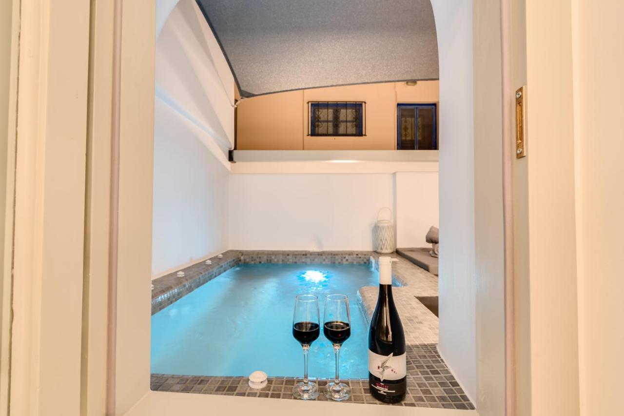 Tiara Suites Santorini サントリーニ エクステリア 写真