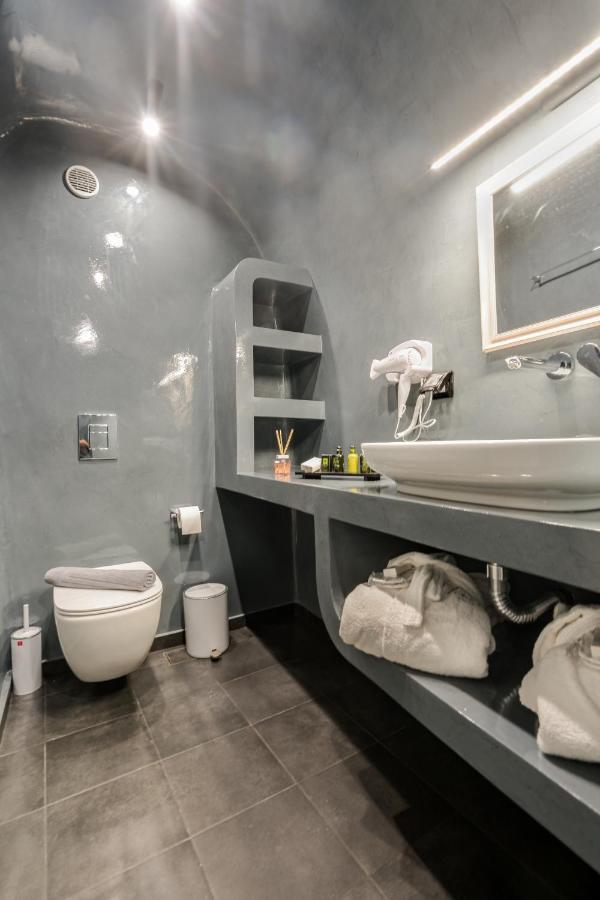 Tiara Suites Santorini サントリーニ エクステリア 写真