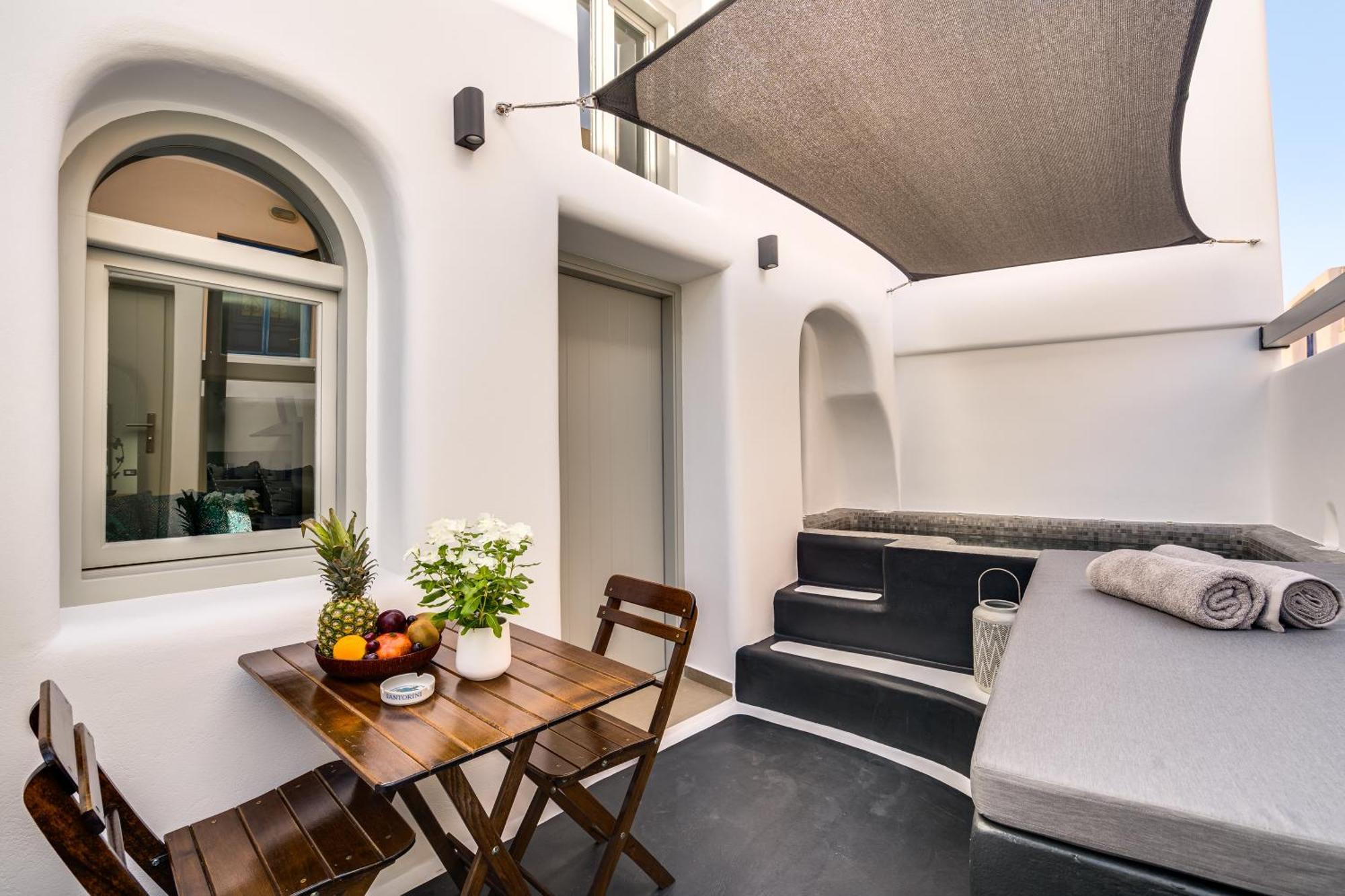 Tiara Suites Santorini サントリーニ エクステリア 写真