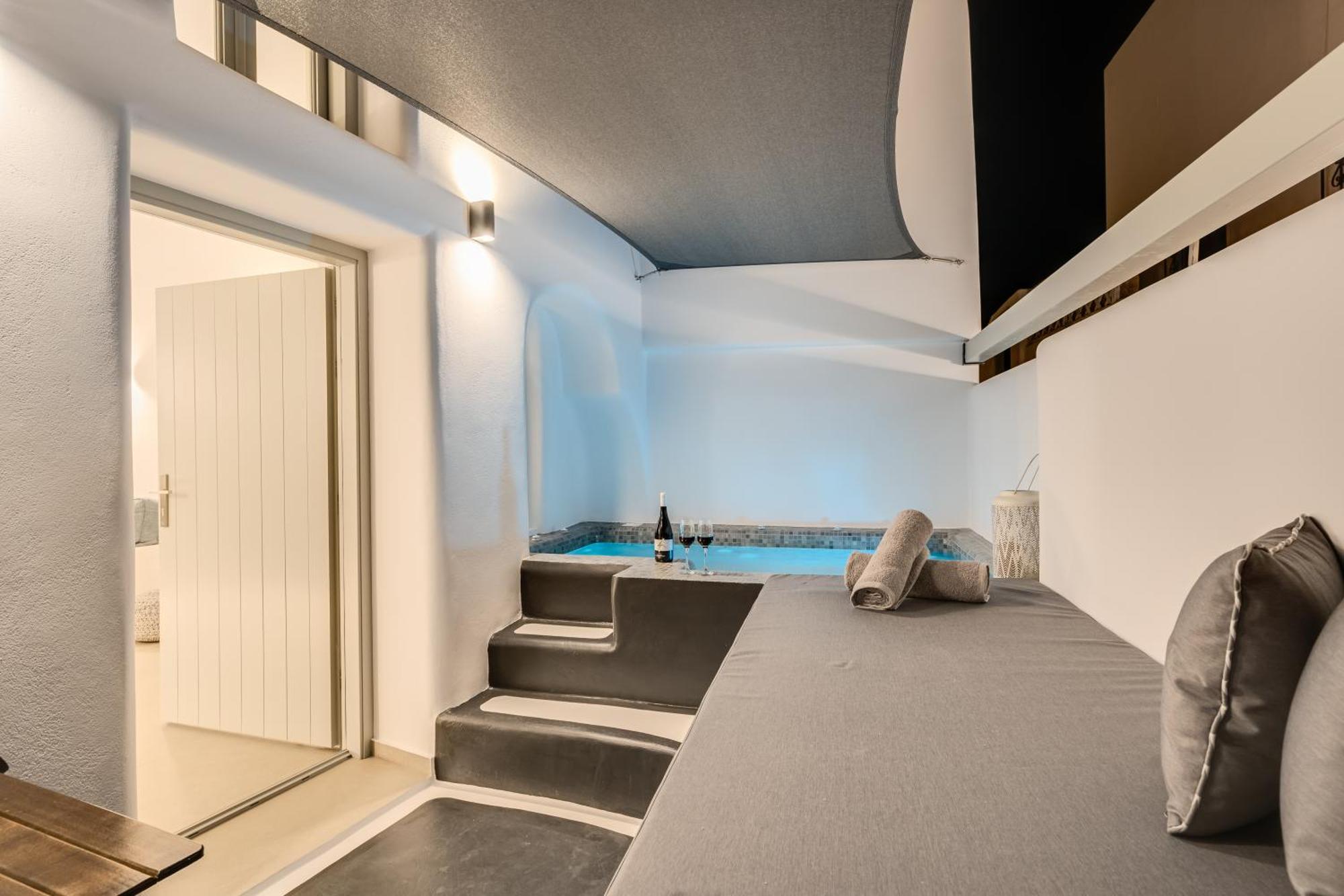 Tiara Suites Santorini サントリーニ エクステリア 写真