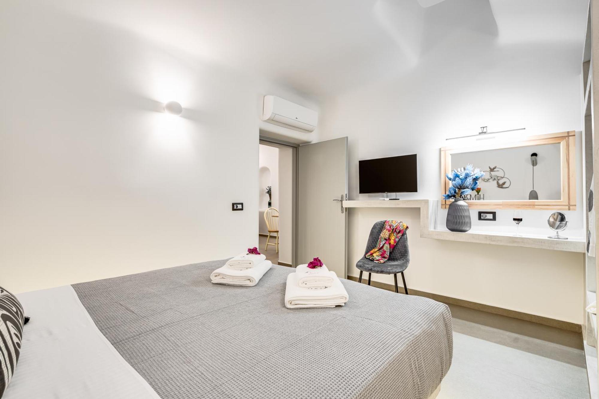 Tiara Suites Santorini サントリーニ エクステリア 写真